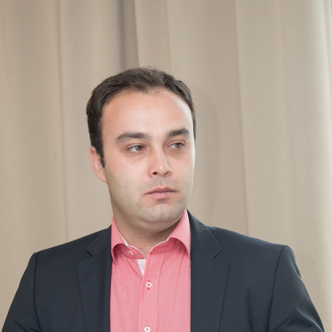 Cosmin Neacșu – Manager @ FreshHolidays - Agenție de turism specializată în vacanțe pentru luna de miere
